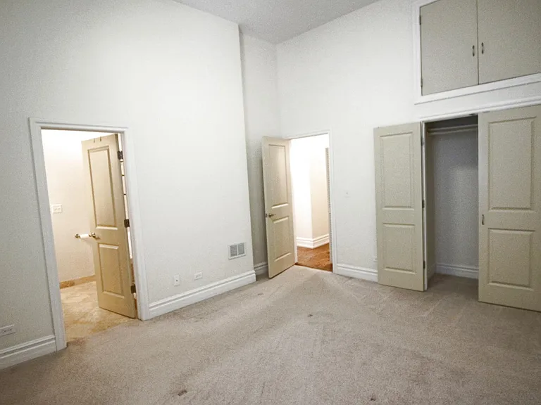1470 W Carmen Ave #204 — Photo 16