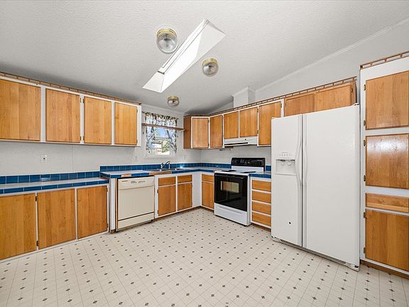 3rd image of 500 E Campbell St #31