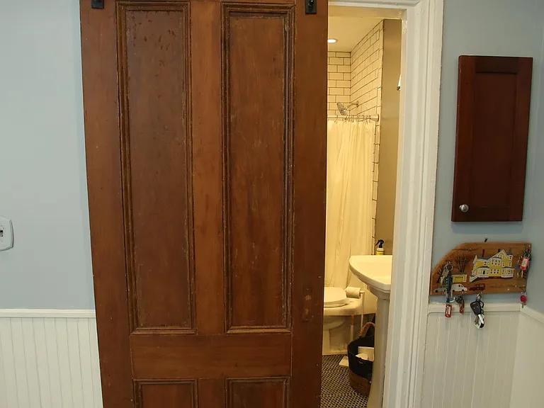 192 Main St #1 — Photo 5