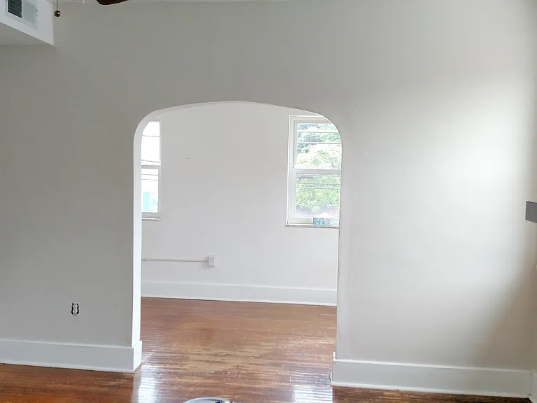 144 Wabash Street — Photo 9