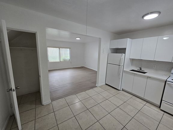 2nd image of 28 Majorca Ave APT 1