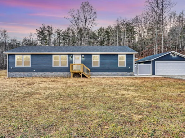 167 Mountain Top Dr, Rocky Mount, VA 24151