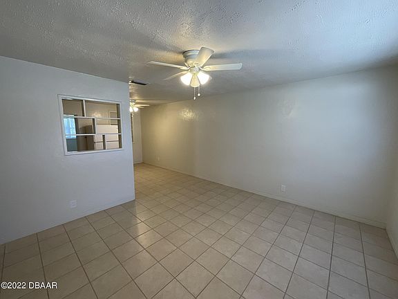 3rd image of 548 White St