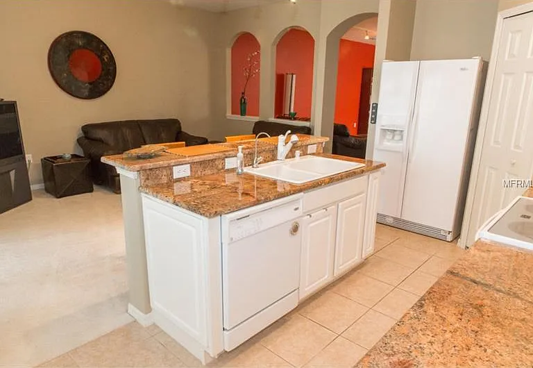 3773 Parkridge Cir #4-105 — Photo 3