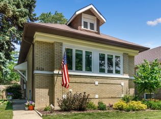5326 W Hutchinson St, Chicago, IL 60641