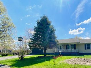 1347 W Adams Rd, Pentwater, MI 49449