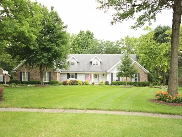44 Deerfield Ln photo 1