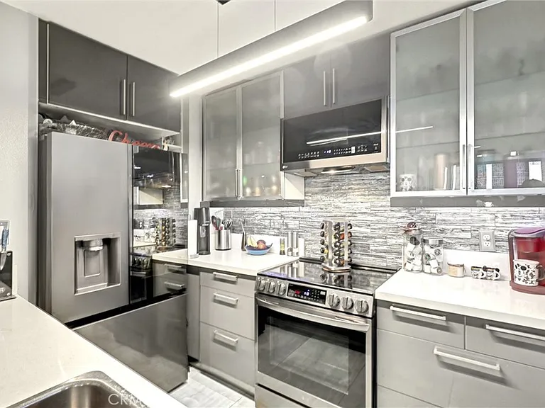 1750 E Ocean Blvd #101 — Photo 7