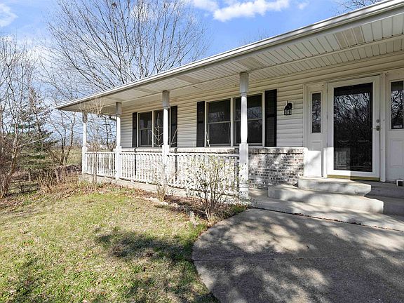 3rd image of 6859 Fitzgerald Rd