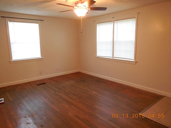 5th image of 3120 Mace Ave
