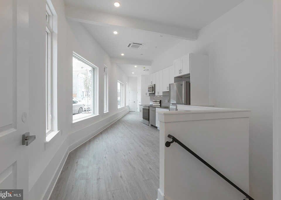 1st image of 1630 N Cadwallader St #1