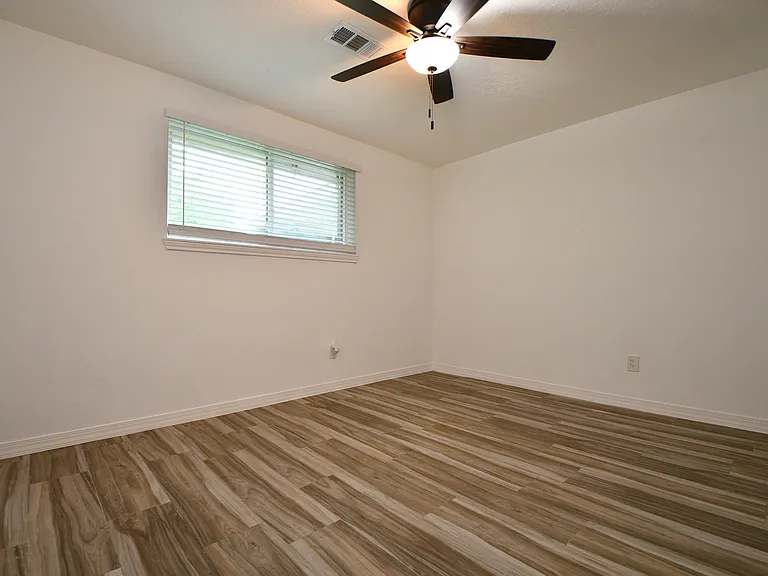 5951 Beaudry Dr — Photo 30