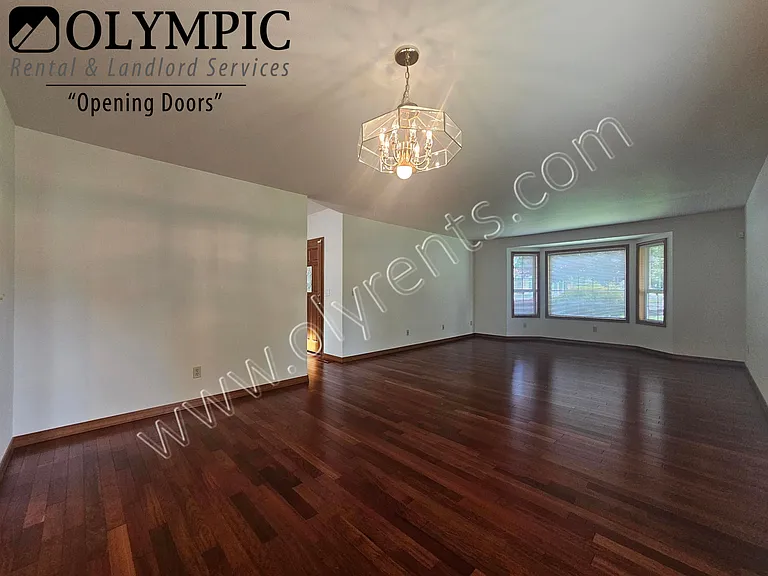3308 41st Way SE — Photo 4