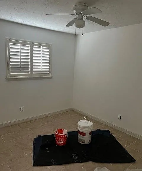 8606 Carriage Creek Dr — Photo 15