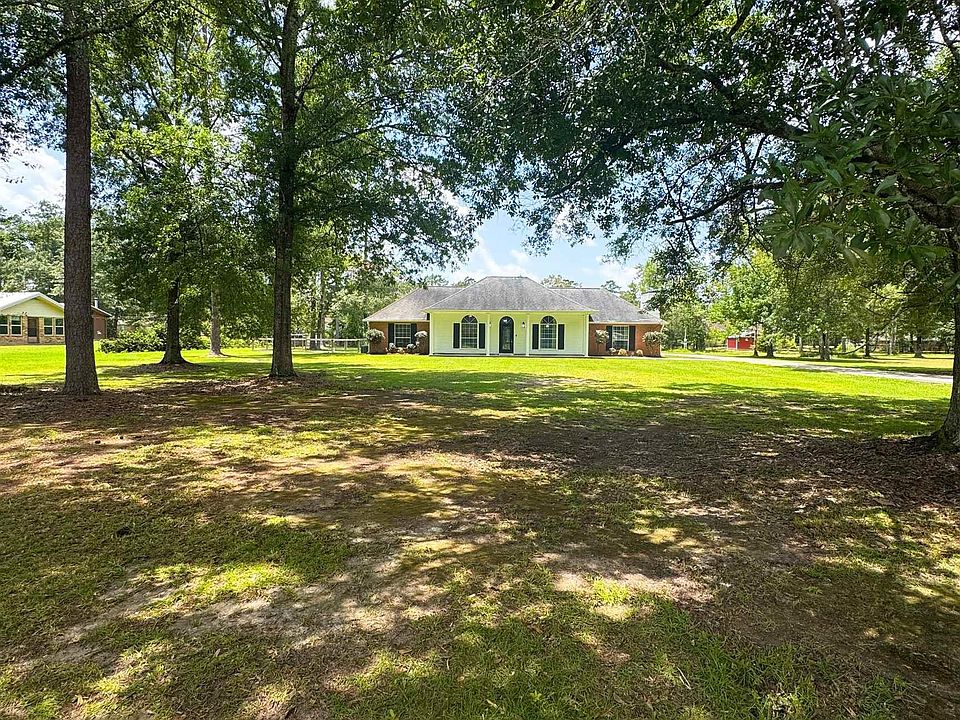 1st image of 45385 Pine Brooke Dr