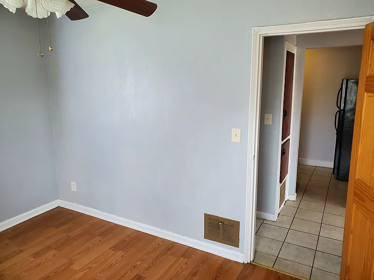 99 N Hampton Rd #D — Photo 18