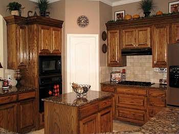 4th image of 7937 Shady Oaks Dr
