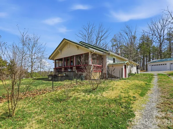 6998 Nobby Lail Rd, Connelly Springs, NC 28612