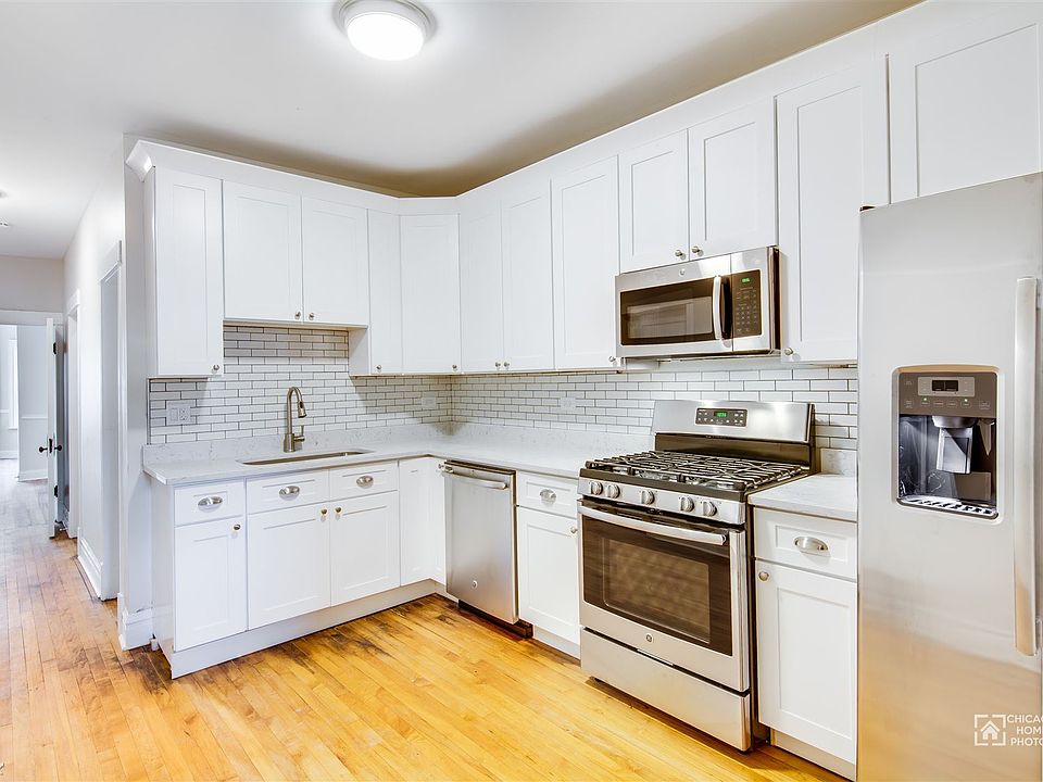 1st image of 2916 N Albany Ave