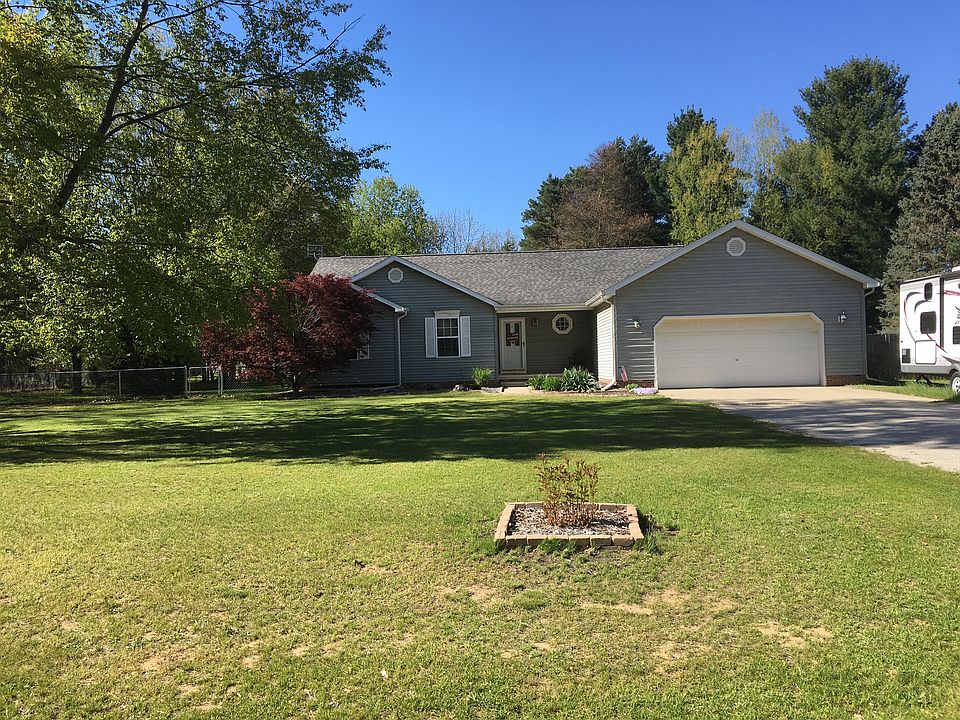 1st image of 5042 Holloway Dr