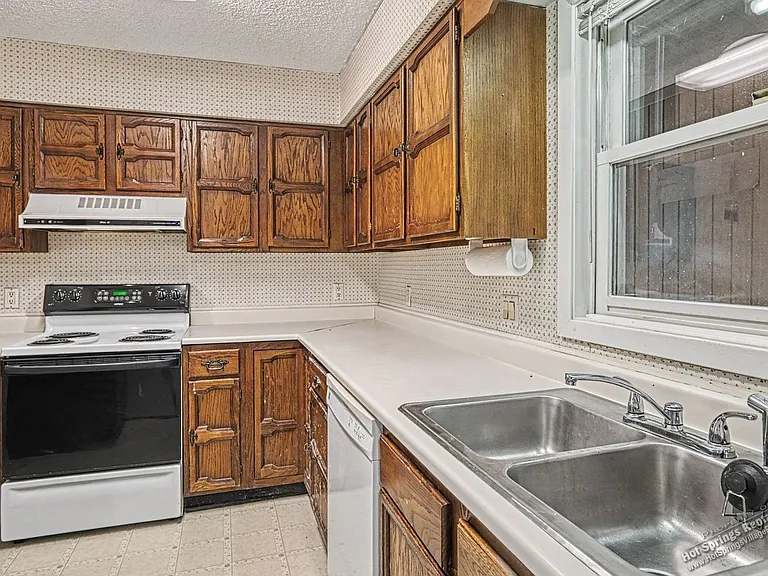 178 Mazarron Dr — Photo 4