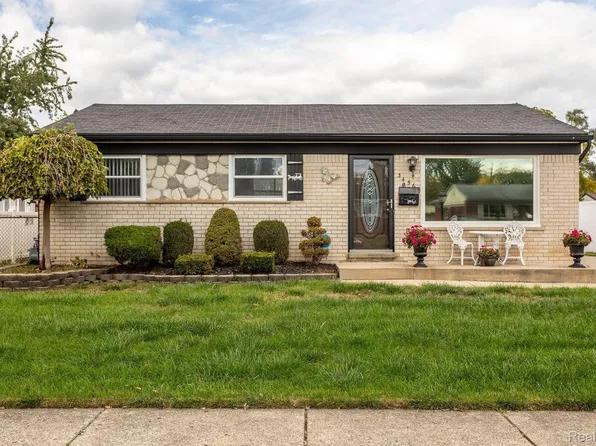 34560 Julie Dr, Romulus, MI 48174