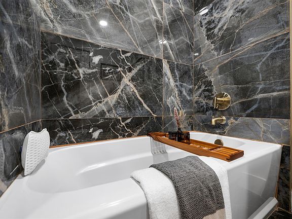 2nd image of 1616 Webberville Rd #A