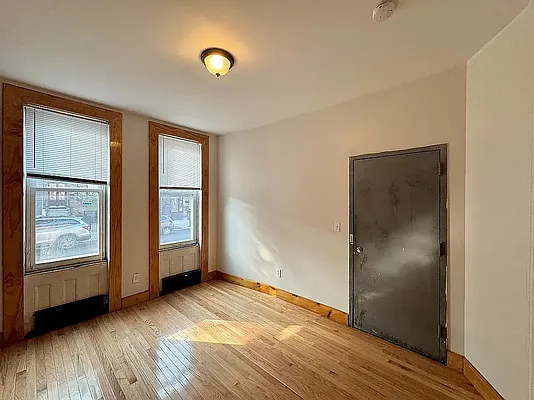 Rented by Pear NYC LLC | media 4