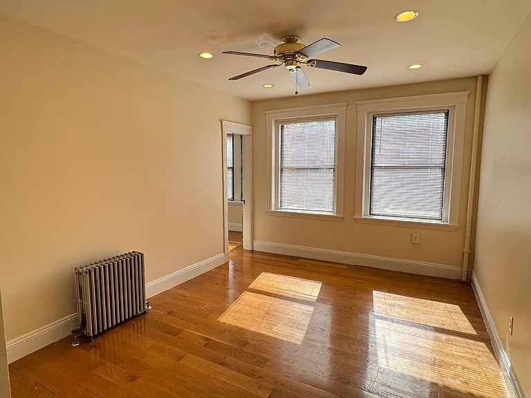 240 Kelton St #7 — Photo 4