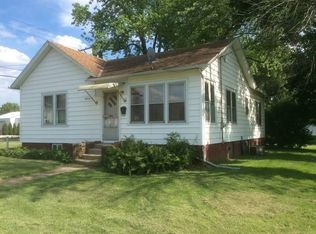 1311 E 1st St, Streator, IL 61364