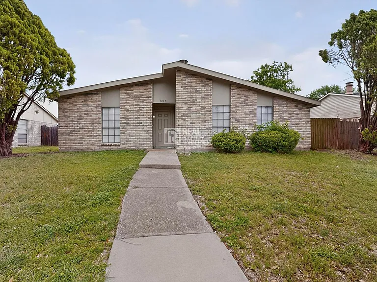 5217 Aberdean Trl — Photo 2