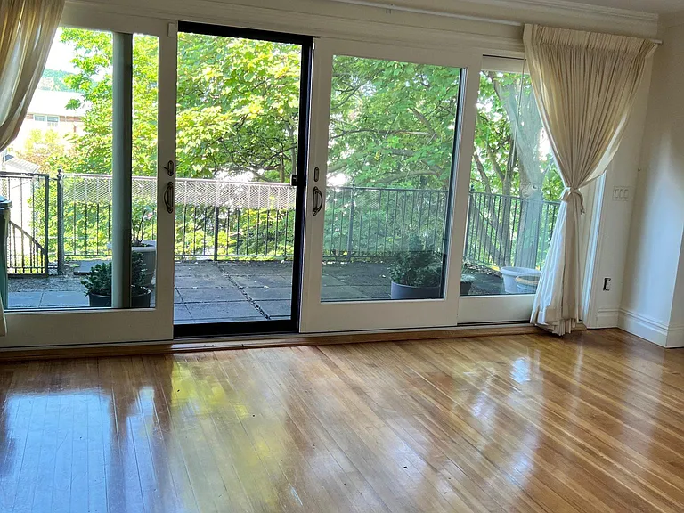 603 Warburton Ave #2 — Photo 5