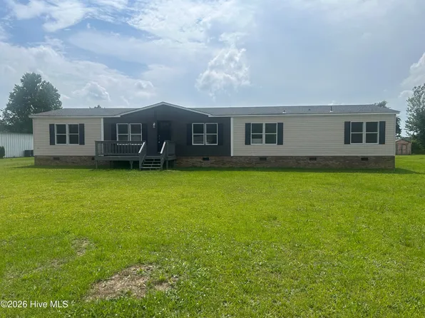 1490 Cobblestone Drive, Kinston, NC 28504