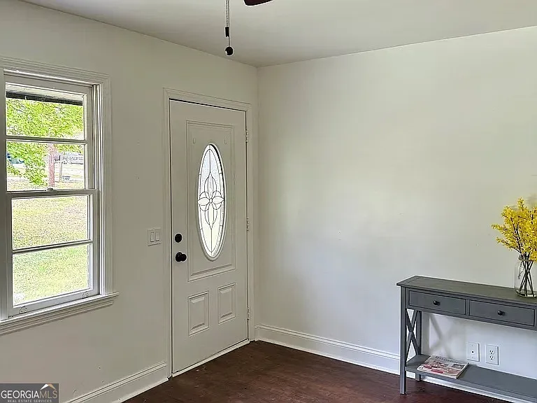 1322 S Hicks Cir NW — Photo 2