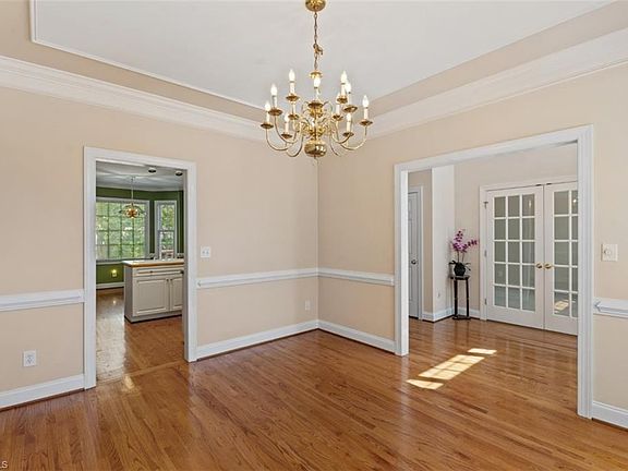 4th image of 4445 Chadwyck Dr