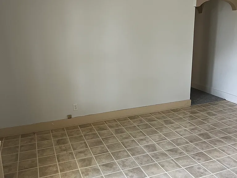 810 W Main St #1 — Photo 5