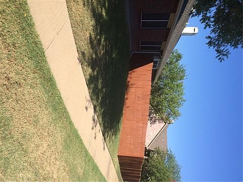 2nd image of 1801 Lantana Dr