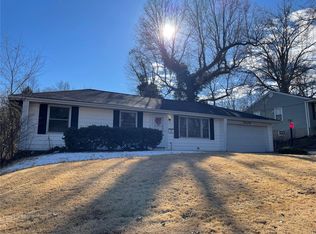 24 Shireford Ln, Saint Louis, MO