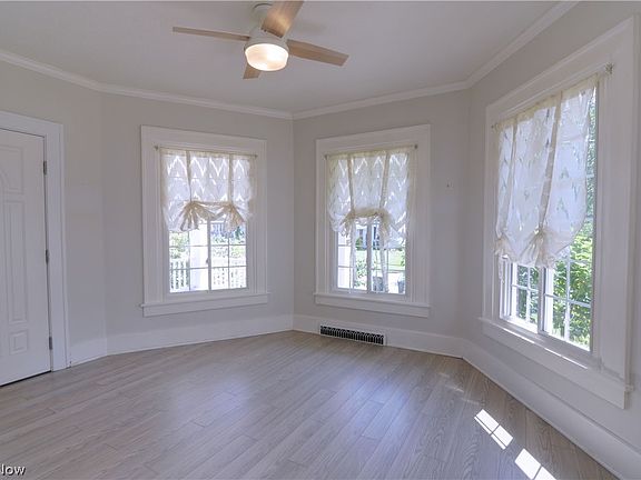 3rd image of 2038 10th St
