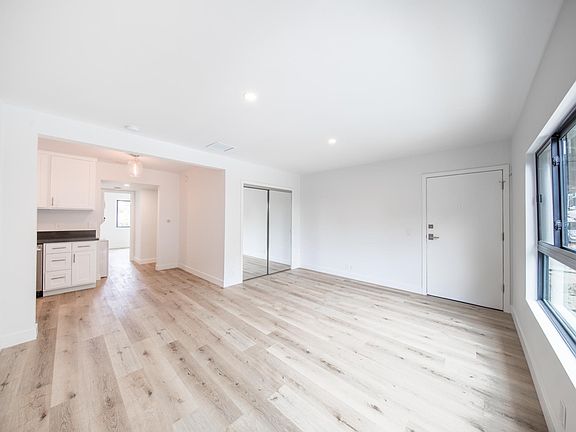 3rd image of 301 Ashland Ave #8