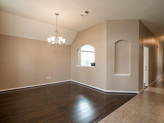 3rd image of 11504 Bay Ledge Dr