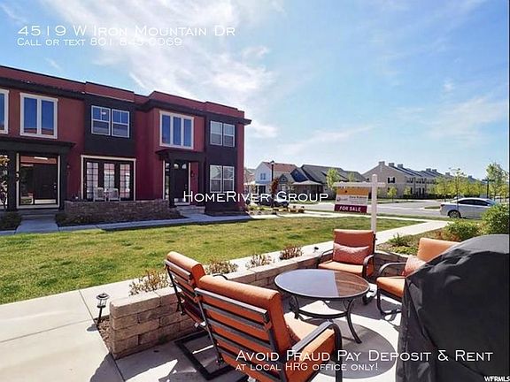 3rd image of 4519 W Iron Mountain Dr