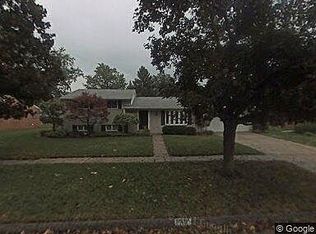 7140 Middlebury Dr, Lambertville, MI 48144