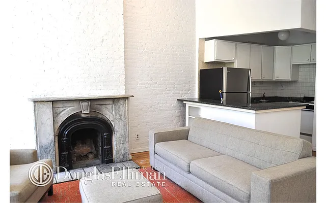 Rented by Douglas Elliman | media 21