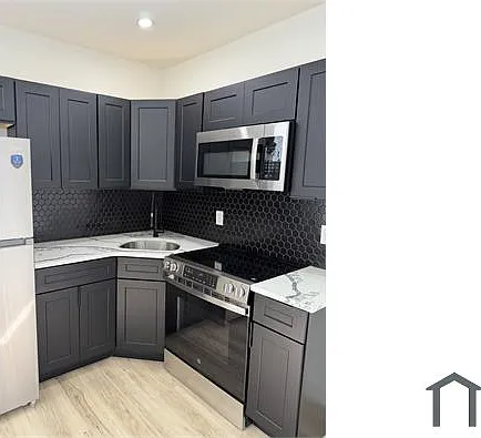 5626 Nelson St #B — Photo 1