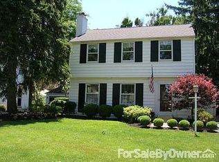 1605 Berkshire Rd, Columbus, OH 43221