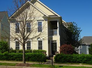 1605 Green Oaks Pkwy, Holly Springs, NC 27540