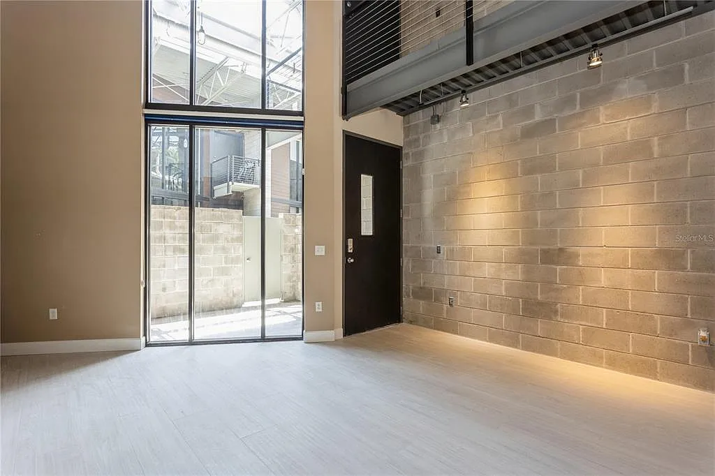 1 bed, 1.5 bath, 1080 sqft, $3,000 — Photo 4
