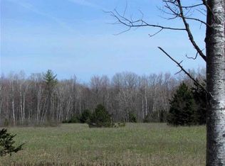 Nikodem Ln, Abrams, WI 54101