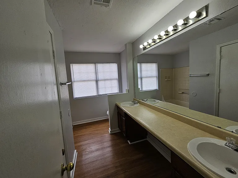 2908 N Fonshill Ave — Photo 12